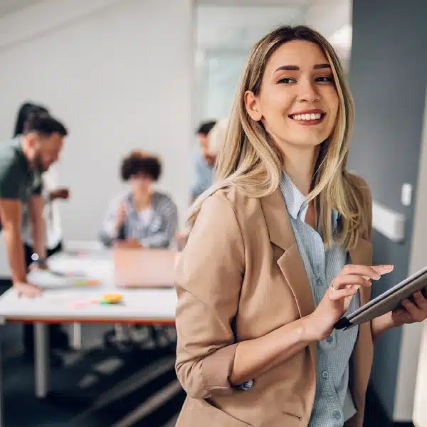 Pourquoi travailler avec nous ?