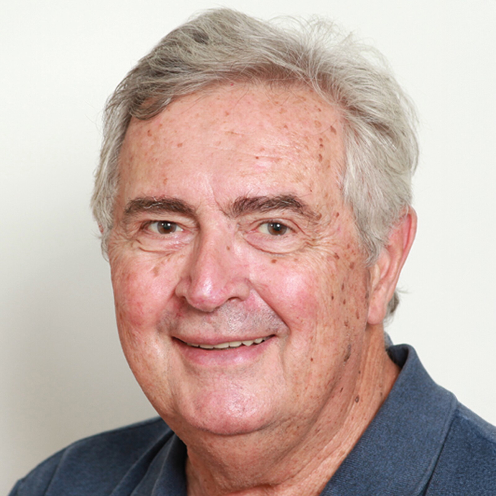 Dr. Gérard Duminil